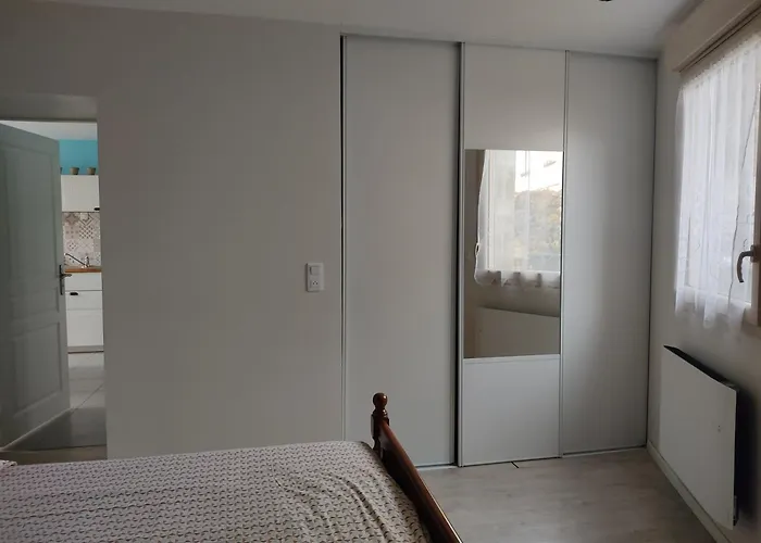 Logis Douillet Plein Centre Du Village Apartment Aubigné-Racan