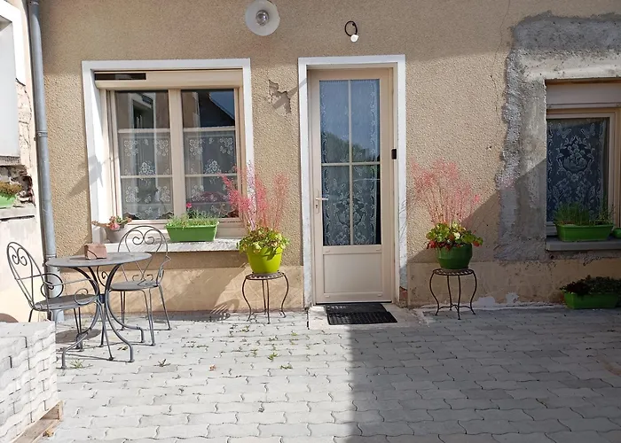 Logis Douillet Plein Centre Du Village Apartment *