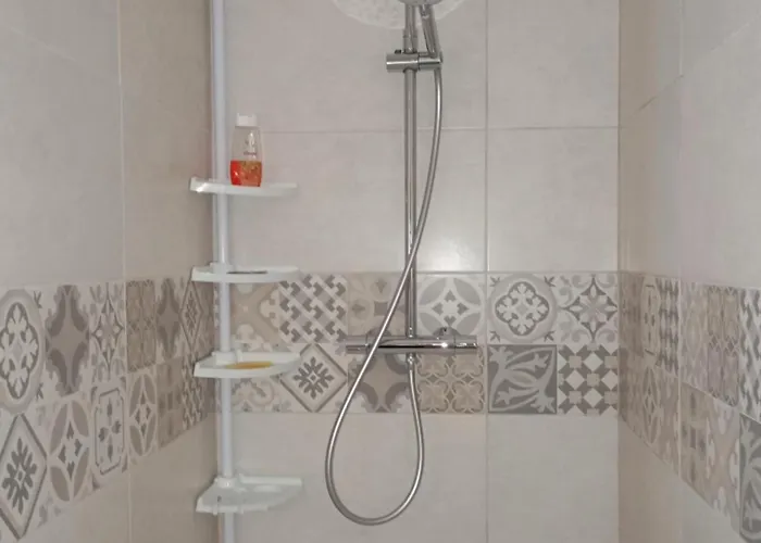 Logis Douillet Plein Centre Du Village Apartment Aubigné-Racan