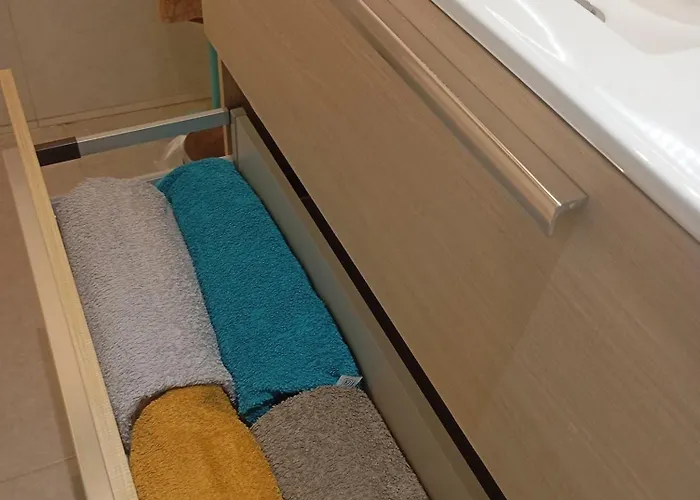 Logis Douillet Plein Centre Du Village Aubigné-Racan