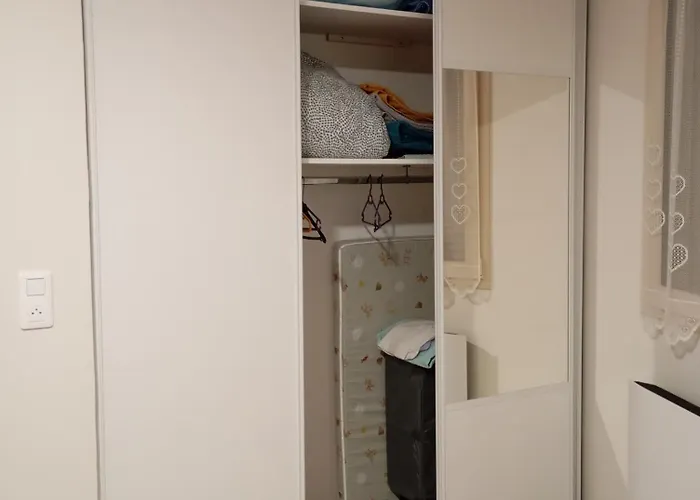 Apartment Logis Douillet Plein Centre Du Village Aubigné-Racan